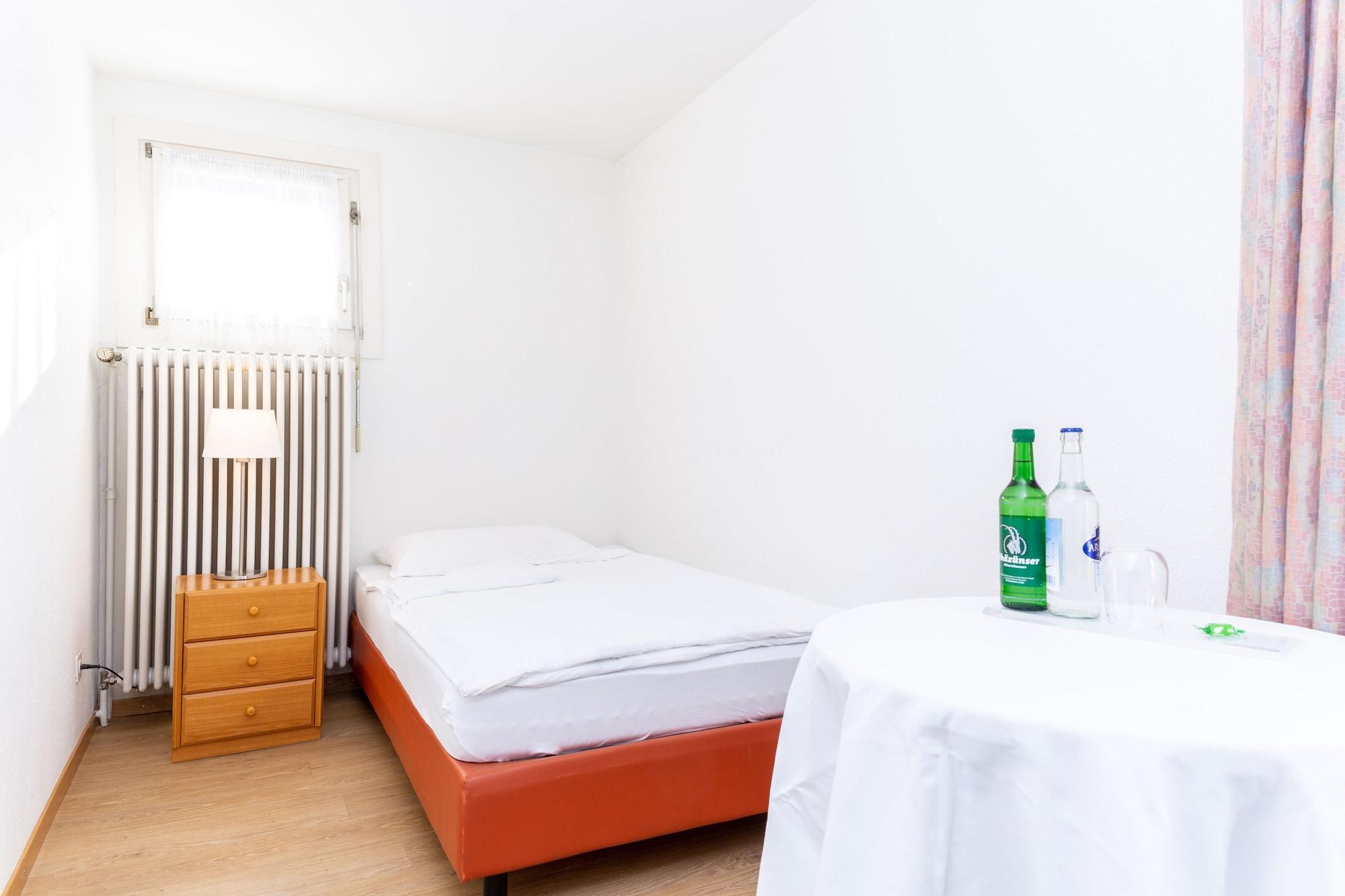 Hotel Alfa Birsfelden Esterno foto