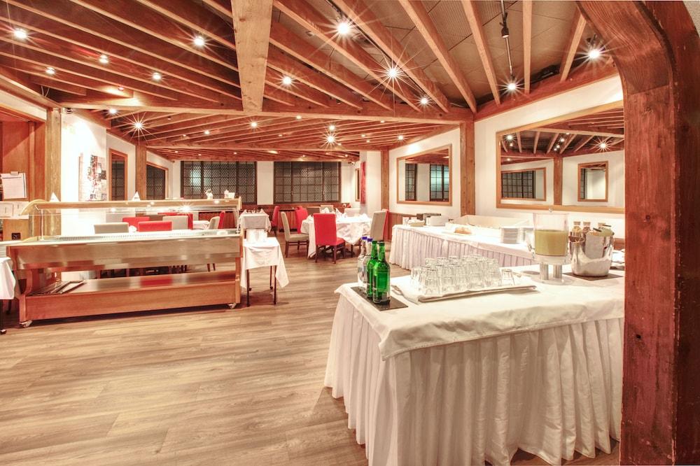Hotel Alfa Birsfelden Esterno foto