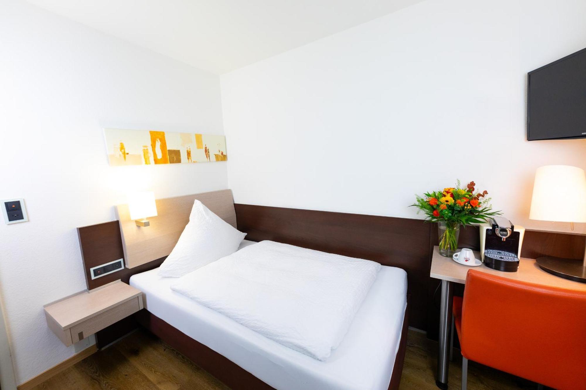 Hotel Alfa Birsfelden Esterno foto