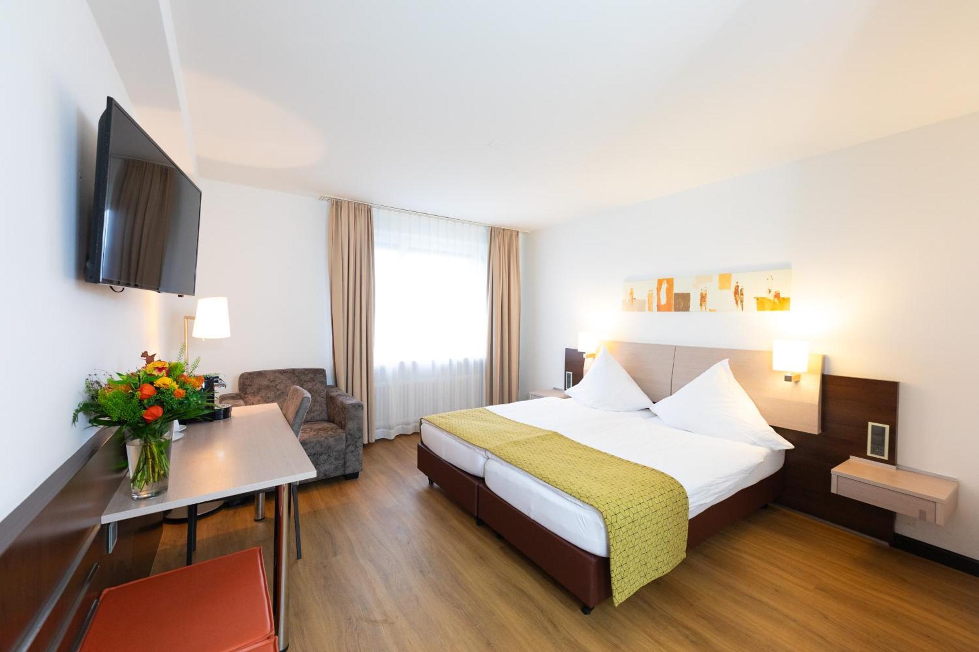 Hotel Alfa Birsfelden Esterno foto