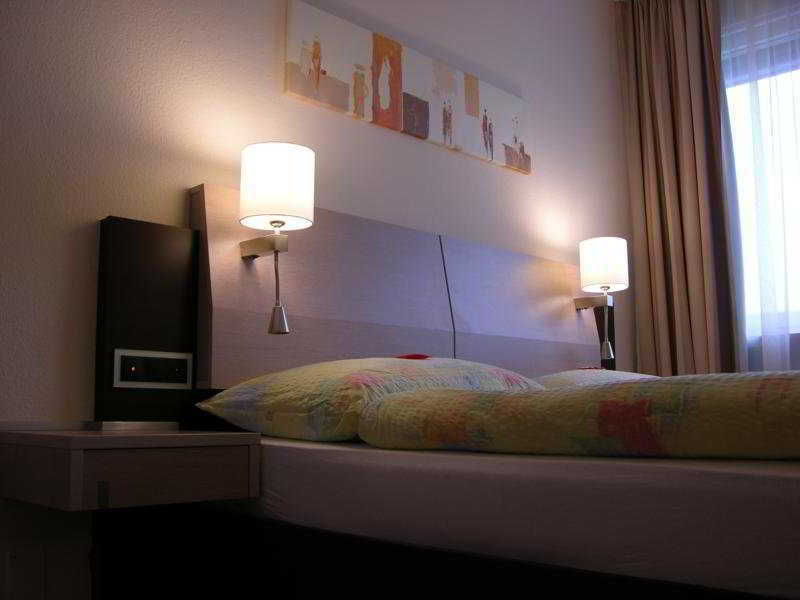 Hotel Alfa Birsfelden Esterno foto